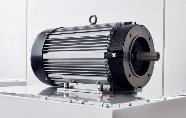 Polumschaltbarer Antrieb Elektromotor